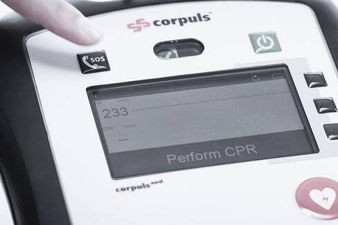 corpuls aed mit integriertem Modul für den Notruf