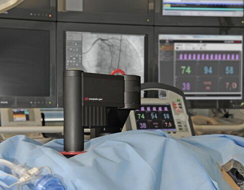 corpuls cpr mit übersichtlichen Farbdisplays